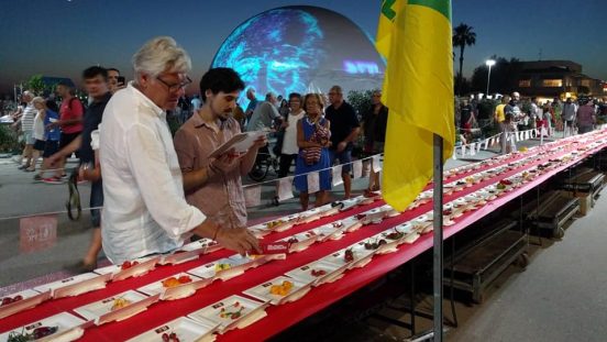 A Different Chilli World Record: 1133 Varieties in Presentation